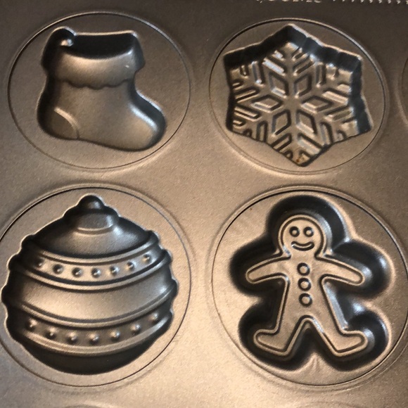 Sweet Creations Christmas Cookies Pan - Picture 2 of 8